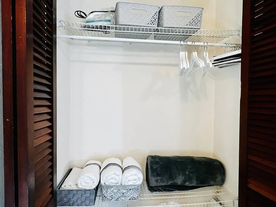 Bluebreeze - Cozy Apartment Near Airport San Juan 0*,  Puerto Rico