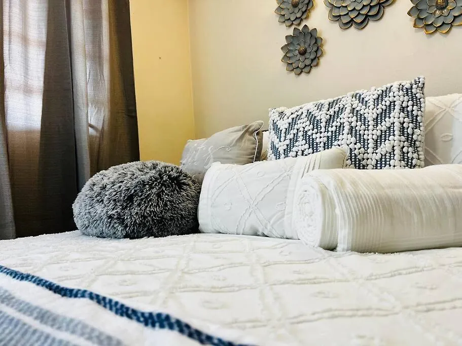 Bluebreeze - Cozy Apartment Near Airport San Juan